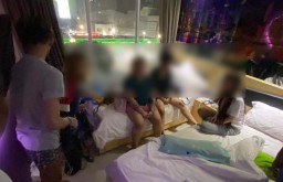 Bisnis Prostitusi Libatkan PSK asal Bandung Digerebek di Surabaya