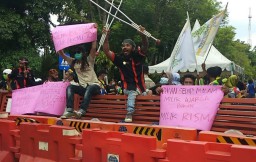 Penghuni Rumah hingga Difabel Minta Risma Buka Jalan Sedap Malam
