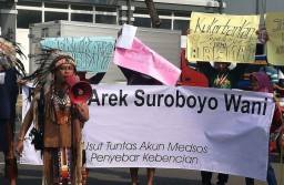 Didesak Masyarakat, Pemkot Surabaya Laporkan Penghina Wali Kota Risma