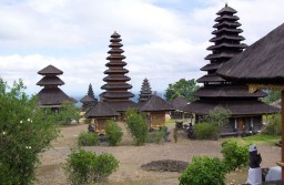 Pemprov dan Pelaku Pariwisata Berharap Munas Kadin Tetap Digelar di Bali
