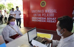 Presiden Jokowi Minta Pelajar SMP-SMA Tidak Takut Divaksin Covid-19