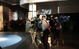 Ruang Genset RSU dr Soetomo Surabaya Terbakar, Alat Medis Dievakuasi