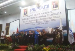 Otto Hasibuan Didesak Jadi Ketum Peradi untuk Pertahankan Single Bar