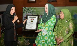 15 Ribu Lebih Nasi Gegok Trenggalek Catat Rekor MURI