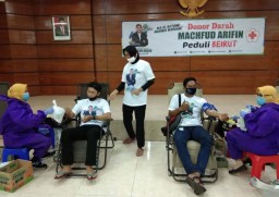 Video: Relawan Machfud Arifin Peduli Korban Ledakan Lebanon