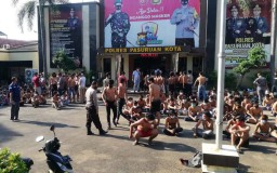 Terhasut Poster Tolak PPKM Darurat, Ratusan Remaja Bikin Onar di Kota Pasuruan