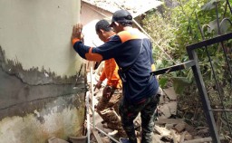 Rumah di Kota Batu Mendadak Ambruk, Ada Apa?