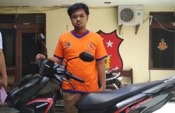 Ditinggal Kabur Temannya saat Curi Motor, Rossi Dihajar Warga