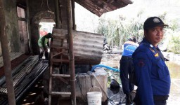 Gara-gara Bakar Sampah, Rumah Peninggalan Belanda Terbakar