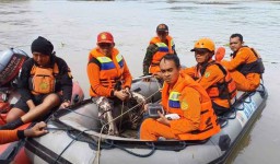 Radius Pencarian Mobil Tercebur di Tulungagung Diperluas 4 Km