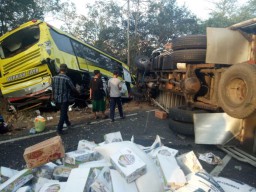 Ini Kronologi Kecelakaan Beruntun 6 Kendaraan di Baluran Situbondo
