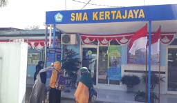 Cara SMAKer Surabaya Bantu Siswa Belajar di Tengah Pandemi Covid-19