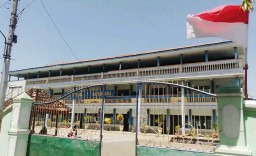 3 Bendera Merah Putih di Kampus STIA Bayuangga Kota Probolinggo Raib