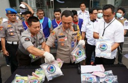 Cerita Terbongkarnya Sindikat Narkoba Pengirim 12 Kg Sabu ke Surabaya