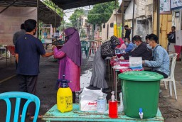 Dua Juta Lebih Warga Surabaya Nyoblos di 5.184 TPS Hari ini