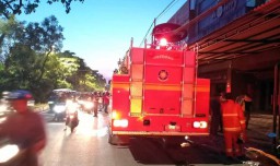 Ruang Sauna De Berry Karaoke Surabaya Terbakar, Satu Orang Terluka