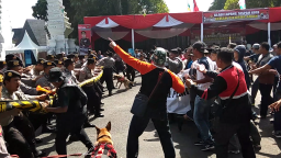 Video: Antisipasi Kerawanan Pilgub, Polisi Gelar Simulasi Pengamanan