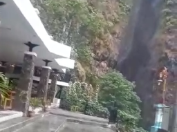 Kilas Berita Hot: Air Terjun Sedudo Menghitam hingga Cucu Bung Karno