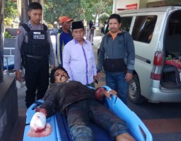 Pelaku Pembunuh Mantan Istri dengan Bondet Dilarikan ke RSUD Bangil 