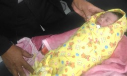 Tega, Bayi Perempuan dalam Kardus Dibuang di Pos Kamling Banyuwangi