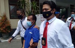 Motif Pembacokan Imam Masjid di Pasuruan, Polisi: Korban Usir Ayam Tersangka