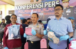 Seks Threesome di Prigen Pasuruan Libatkan Pasangan Calon Pengantin