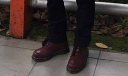 Pakai Sepatu Dr Martens, Wali Kota Risma Terlihat Mbois
