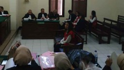 Kejaksaan Kebingungan Hadirkan Rian Subroto Pemesan Vanessa Angel