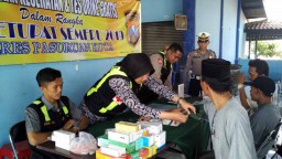 Cegah Kecelakaan, Puluhan Sopir Bus di Kota Pasuruan Dites Urine
