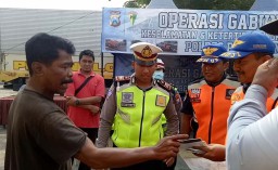 Ditilang Polisi dan Dishub di Pasuruan, Sopir Truk Gandeng Marah-marah