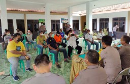 Antisipasi Penggunaan Bom Ikan, Polisi Temui Nelayan Pasuruan