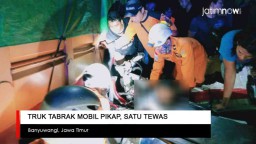 Video: Truk Tabrak Mobil Pikap, Satu Tewas