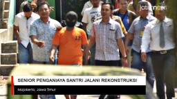 Video: Senior Penganiaya Santri Jalani Rekonstruksi