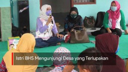 Video: Istri BHS Mengunjungi Desa yang Terlupakan