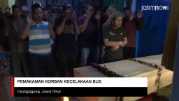 Video: Suasana Haru Warnai Pemakaman Korban Kecelakaan Bus