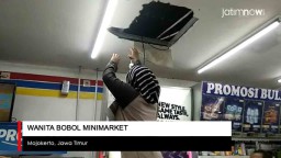 Video: Seorang Wanita Bobol Minimarket di Mojokerto