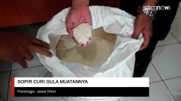 Video: Dua Sopir Curi Gula Muatannya