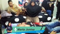 Photo Talk: Pengobatan Alternatif Fenomenal Ningsih Tinampi