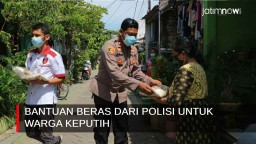 Video: Bantuan Beras dari Polisi untuk Warga Keputih