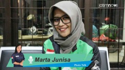 Photo Talk: Driver Ojek Online Cantik