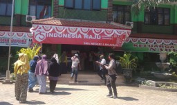 Biaya SPP dan Pembangunan Sport Center SMAN 1 Mojosari Diprotes