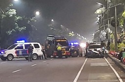 Dievakuasi Tim Gegana, Ini Isi Tas Mencurigakan di Jalan Ahmad Yani Surabaya
