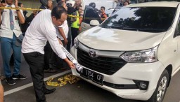 Pria asal Sidoarjo Tewas di Dalam Mobil Avanza