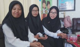 Tiga Gadis Penerima Beasiswa Banyuwangi Cerdas Lolos Tes CPNS