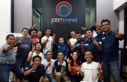 Izinkan Kami Libur Sehari