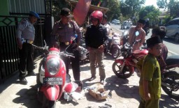 Evakuasi Korban Tewas Kecelakaan di Tulungagung, Polisi Temukan Miras