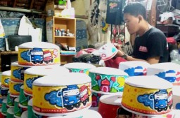 Perjuangan UMKM Kopiah Lukis Anak di Gresik saat Covid-19 Mewabah
