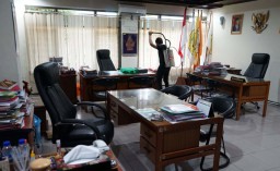 Pembelajaran Jarak Jauh Diterapkan, Gedung Untag Disemprot Disinfektan
