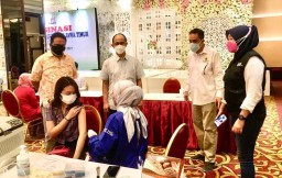 Kadin Jatim Fasilitasi Vaksinasi untuk 421 UMKM di Surabaya Raya