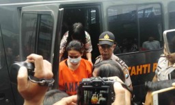 Ketika Polisi Limpahkan Vanessa Angel ke Kejaksaan